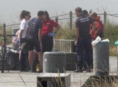 Surfista salva idoso que se estava a afogar em praia de viana