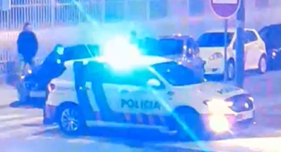 Jovem agride polícias após acidente em famalicão. Tinha a carta apreendida